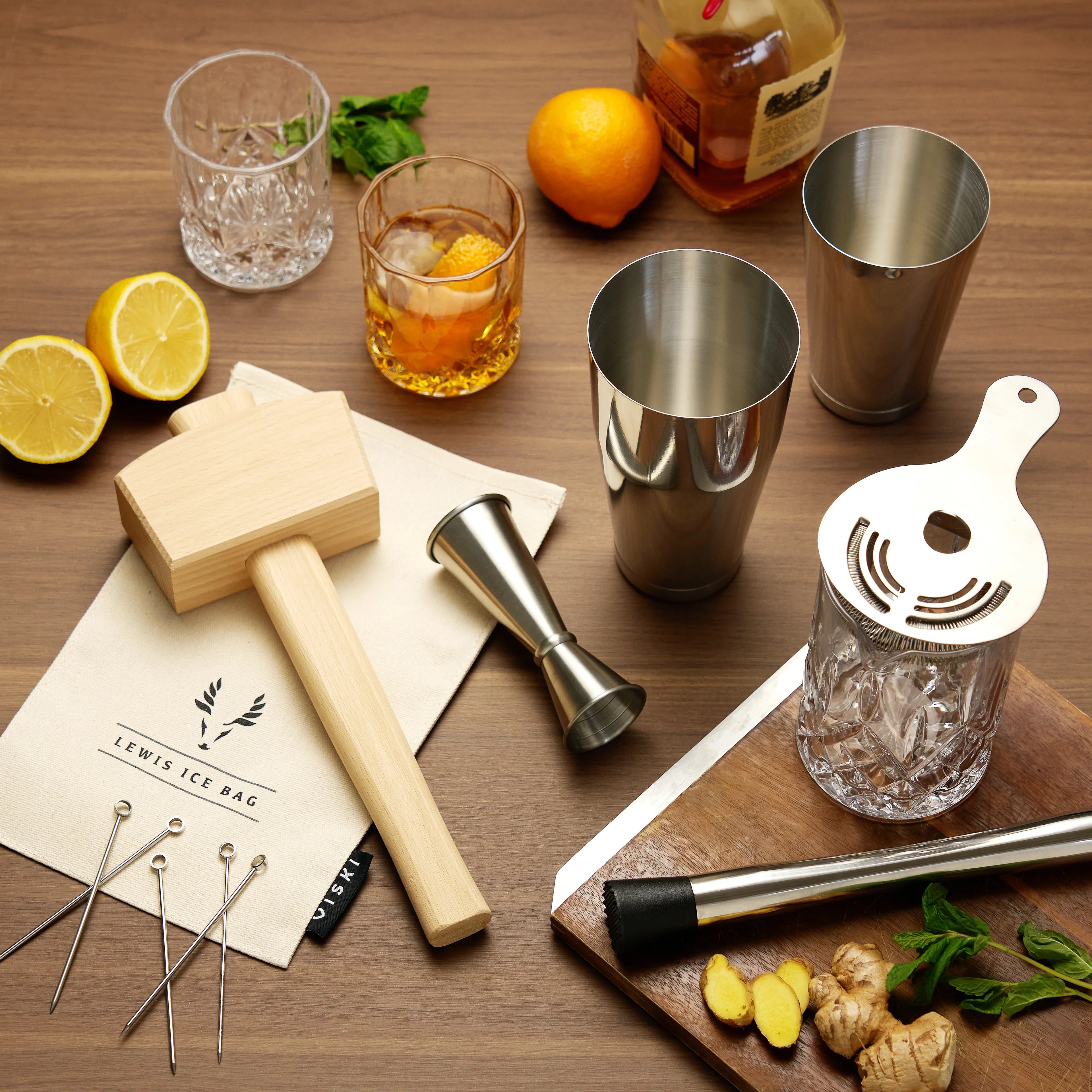 Bar Tools & Drinkware