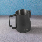 MHW-3BOMBER Milk Frothing Pitcher 450ml/15.2oz Milk Frother Cup Espresso Steaming Pitcher Stainless Steel Milk Frother Cup Barista Latte Art Round Spout Milk Jug P6005MB-OS