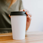 Smygoods White Disposable Paper Coffee Cups with Lids (16 OZ, 100 Count) For Hot Beverages, Tea, Espresso, Cocoa - To Go Drink Containers, Café & Office