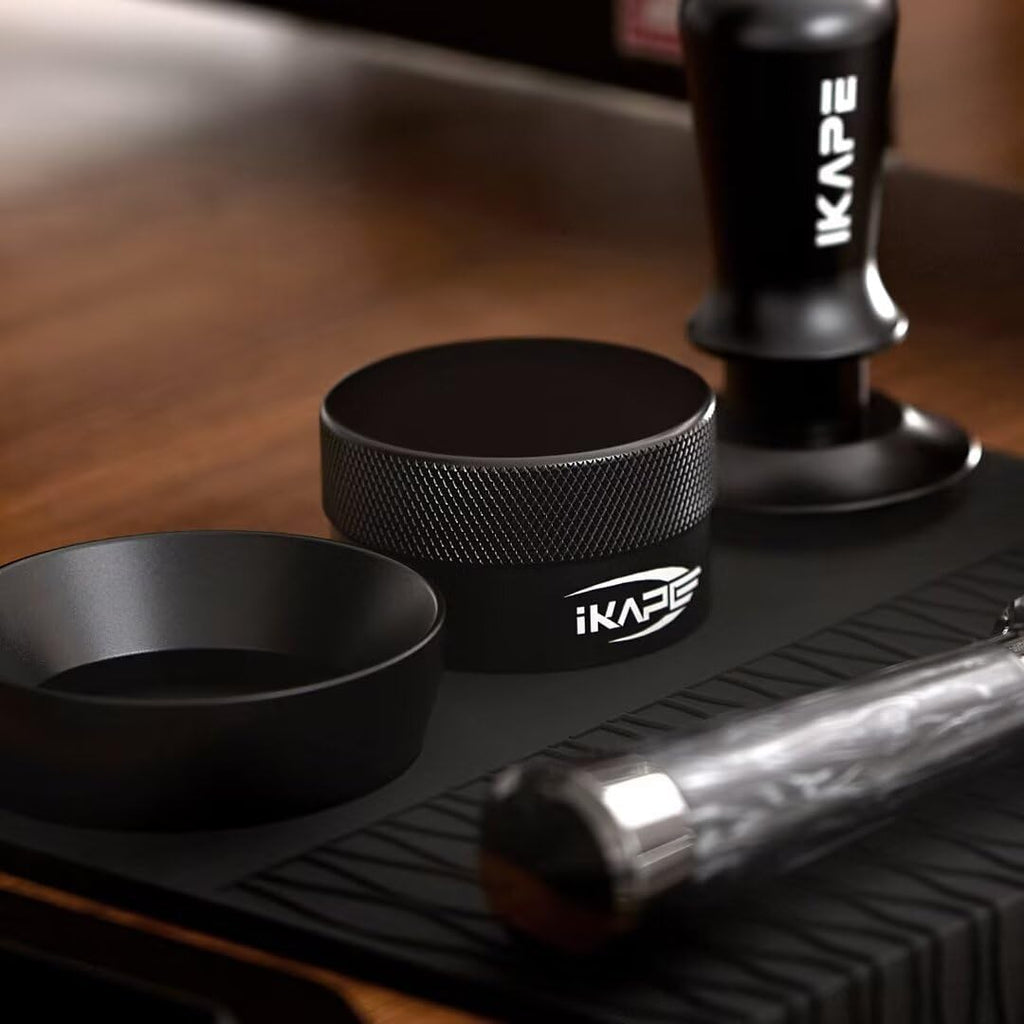 IKAPE 51MM Coffee Distributor, Black Design of Bottom Propeller, Gravity Adaptive Espresso Distributor Fits All 51MM Espresso Portafilter, Compatible with 51MM Delonghi Bottomless Portafilter