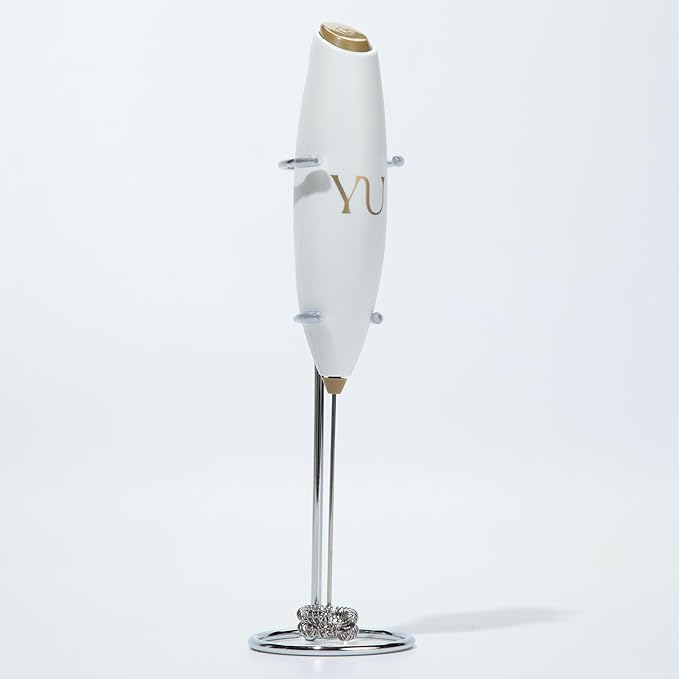 Yu Tea Handheld Electric Milk Frother with Stand | Dual Whisk Frother for Matcha, Sencha, Hojicha, Genmaicha Powder | Quick Mix for Lattes, Smoothies & Baking | AA Batteries Required