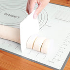 Silicone Baking Mat，Non Stick Rolling Dough with Measurements for Pie Pizza Cookies Fondant Making，Extra Thick Non Slip Silicone Pastry Mat