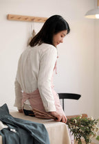 Adjustable Japan Nordic Style Soft Cotton Linen Apron with Four Pockets A Towel