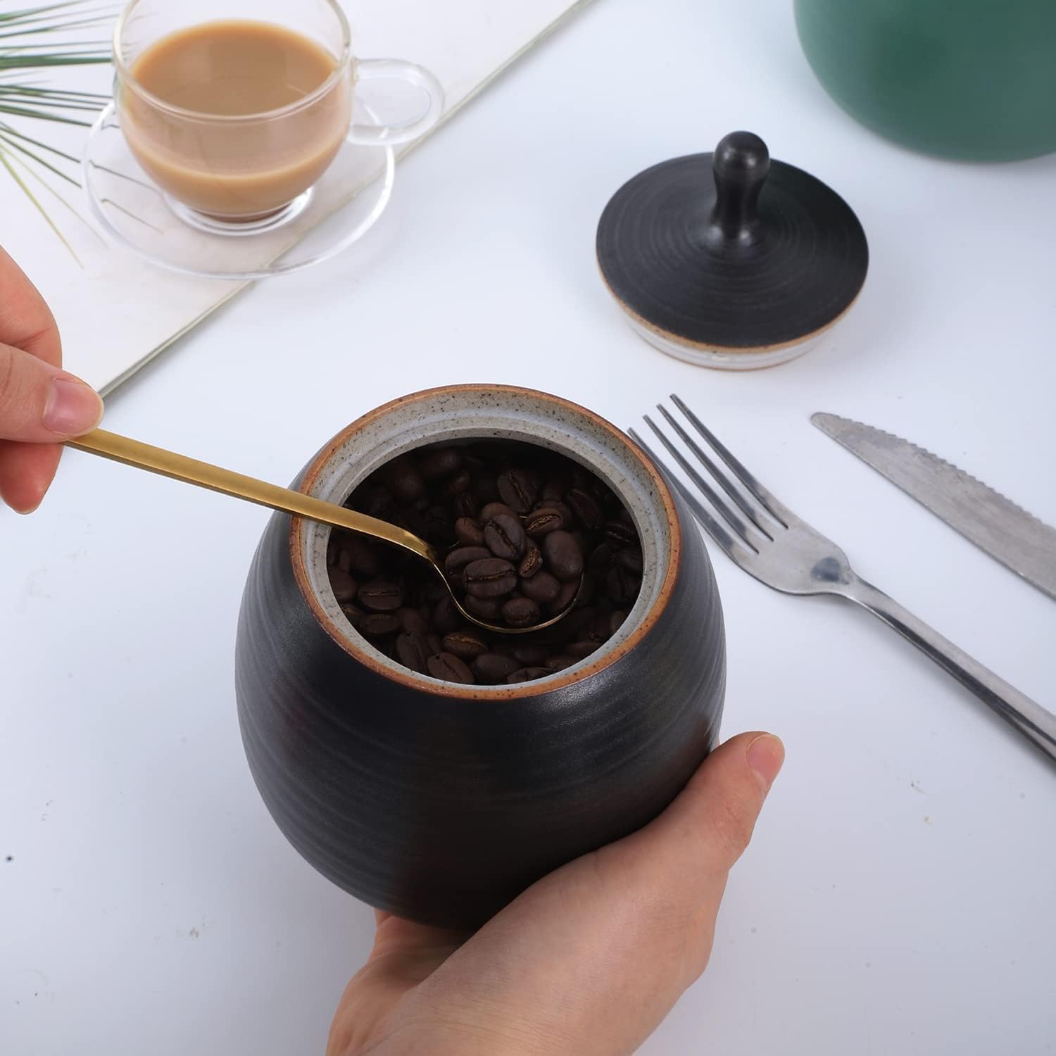 Kitchen Canisters Vintage Ceramic Food Storage Jar with Airtight Lid for Tea, Coffee, Herb, Sugar, Spice, Nuts (Black)