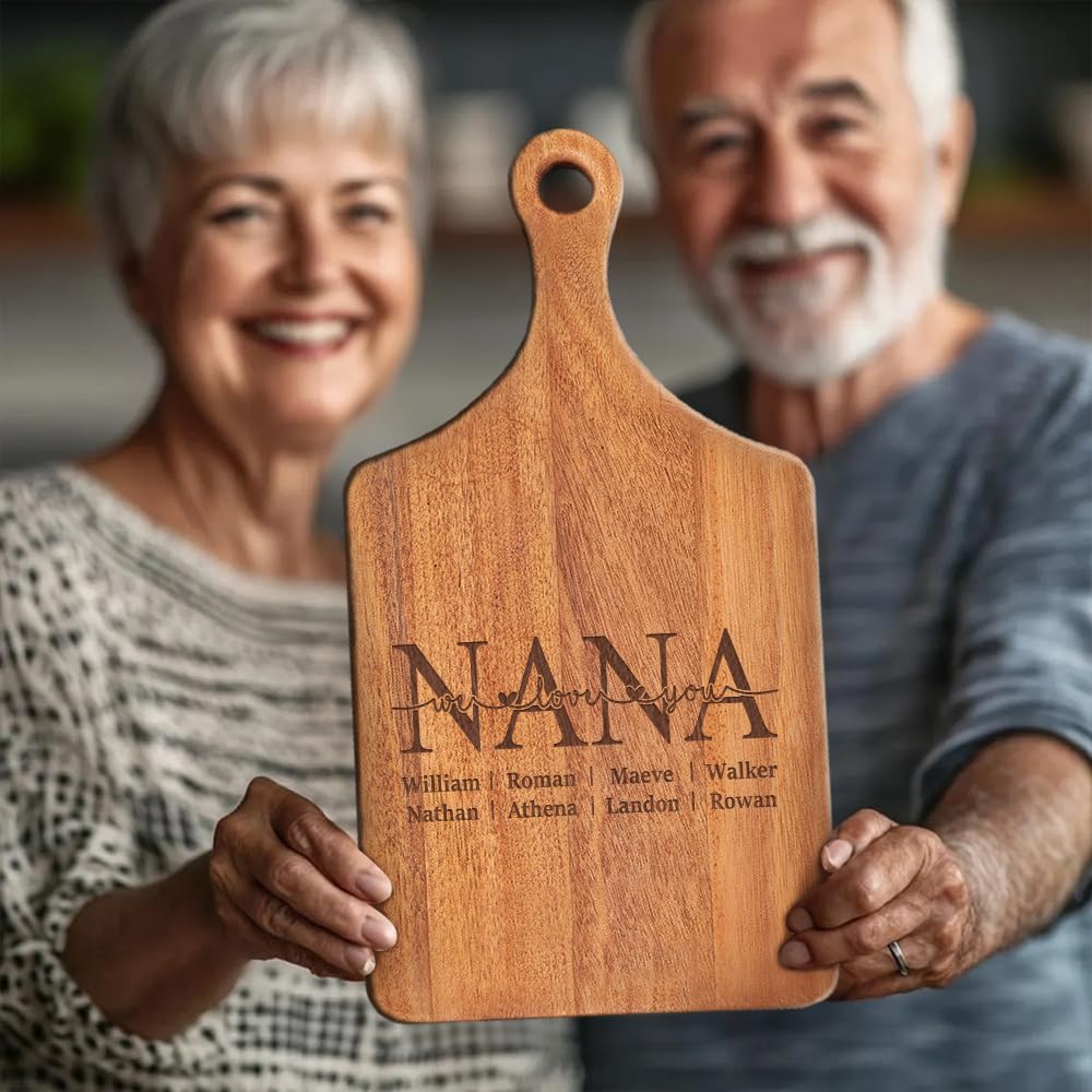 callie Personalized Cutting Board for Grandma, Mom, Wooden Chopping Board with Family Member Names, Mother's Day, Christmas, Birthday Gifts for Women (S, M, L)