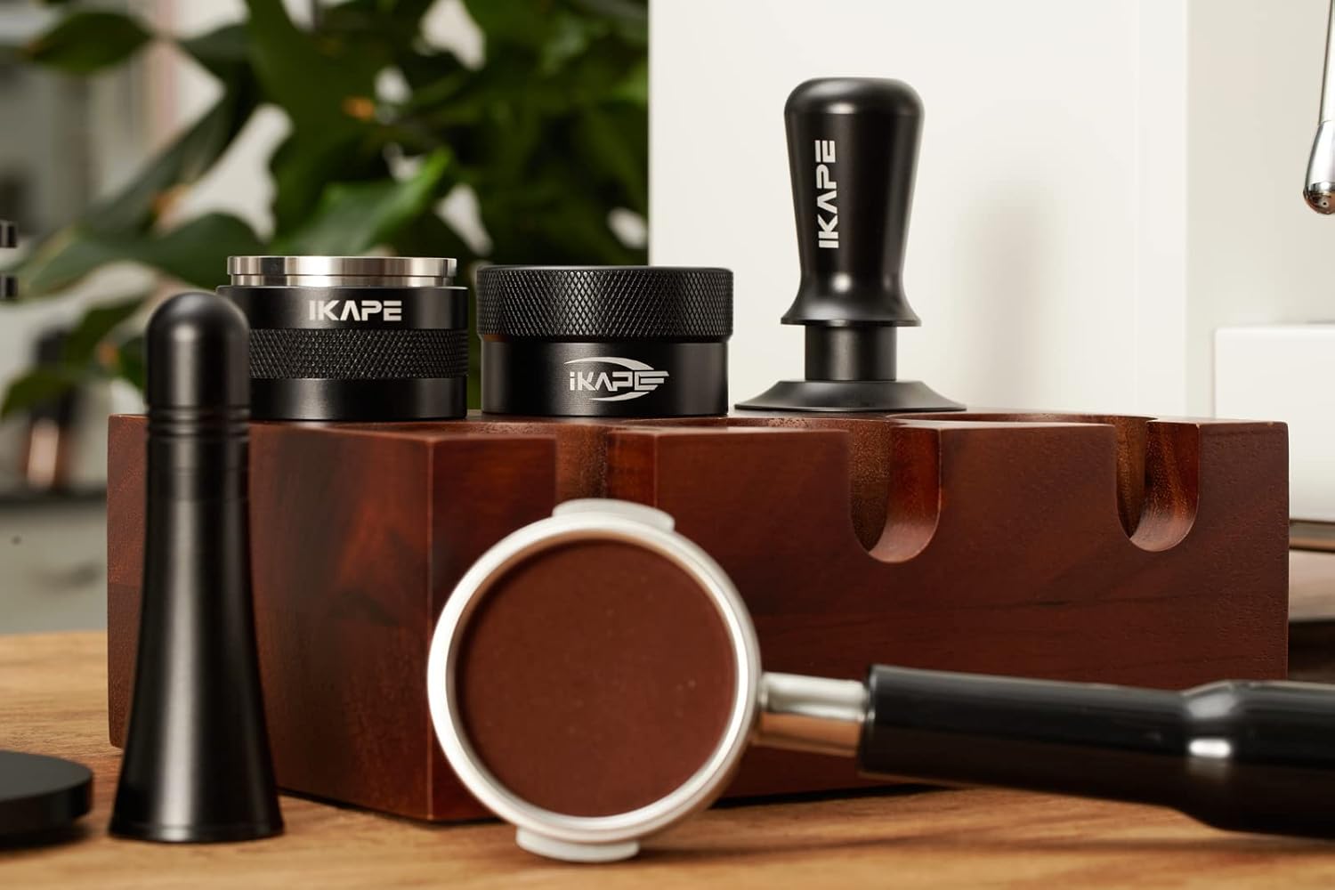 IKAPE Coffee Products, 58MM Coffee Distributor, Gravity Adaptive Espresso Distributor Fits All Over 58MM Espresso Portafilter, Compatible with 58.35MM Rancilio Bottomless Portafilter (Black)