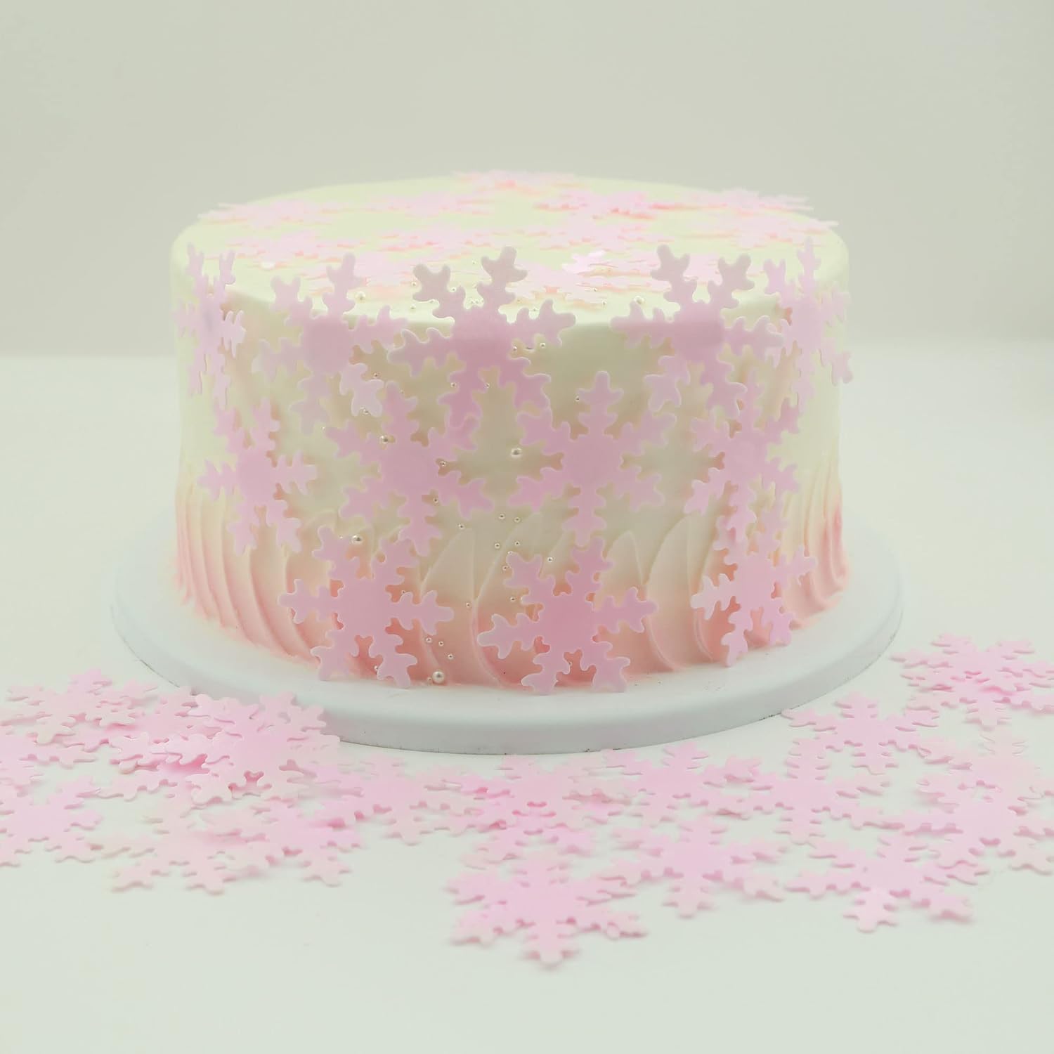 Gyufise 50Pcs Pink Edible Cupcake Cake Toppers Snowflake Cake Decorations for Christmas Winter Frozen Theme Party Supply Decoration