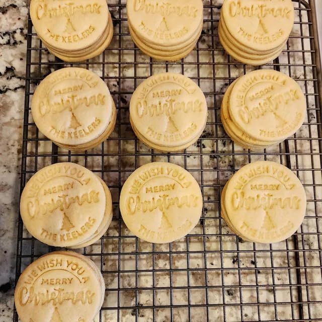 2025 Personalized Christmas Cookie Stamp Custom Merry Christmas Cookies with Your Family's Last Name Great for Baking and Holiday Decorating Ideal Gift for Bakers - Merry Christmas Cookie Stamp