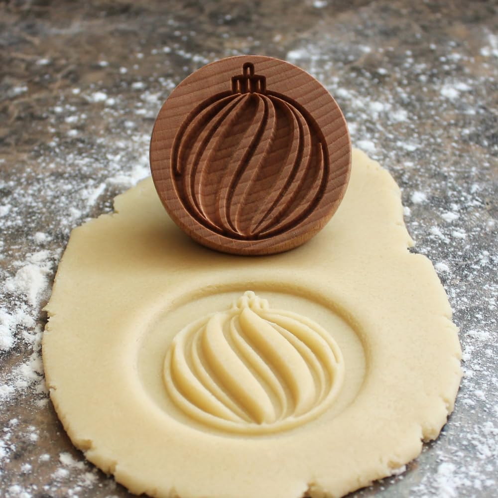 Wood Cookie Stamp, 2.5 Inch (Holiday Ornament CS-095)