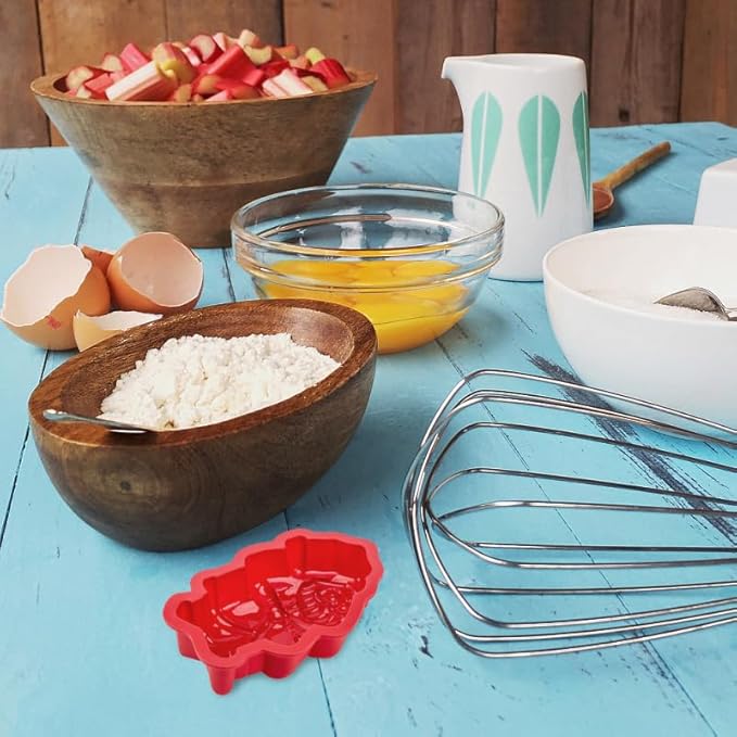 Hemoton 2pcs Christmas Themed Silicone Cake Molds Food-grade Dessert Making Mold for Home Baking Easy to Use Cartoon Design for Boys and Girls for Festive Treats Diy Projects