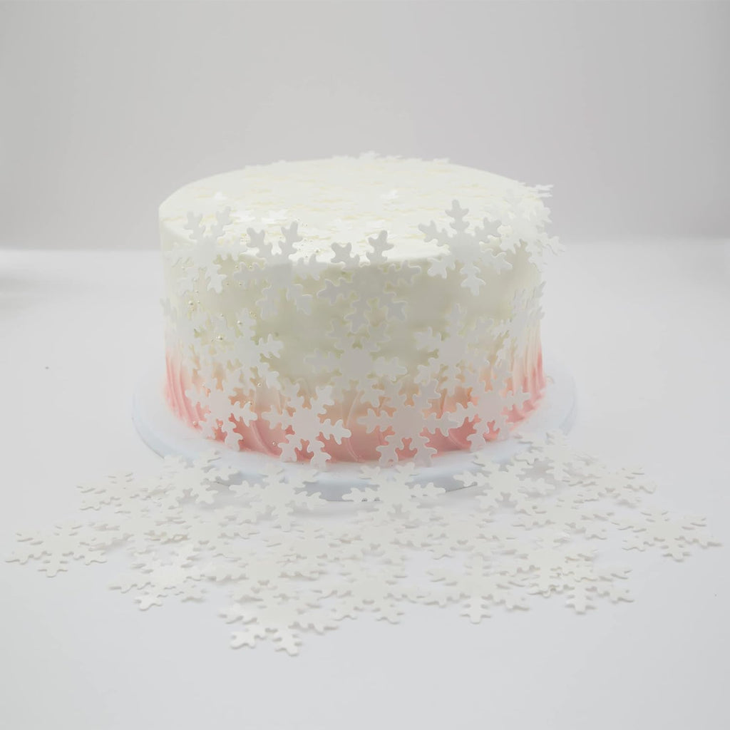 Gyufise 50Pcs White Edible Cupcake Toppers Snowflakes Cake Decoration for Christmas Winter Frozen Birthday Party Supplies