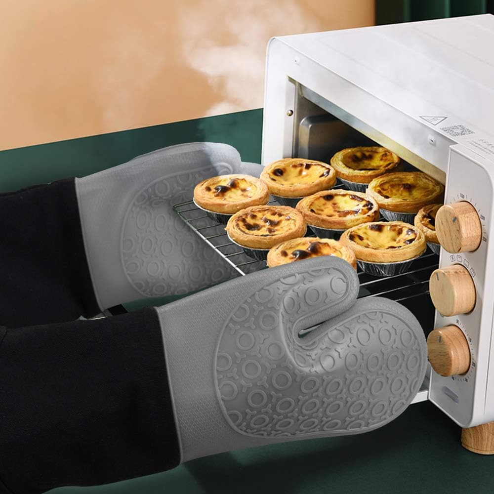 sungwoo Extra Long Silicone Oven Mitts, Heat Resistant Oven Gloves with Quilted Liner Non-Slip Textured Grip Perfect for BBQ, Baking, Cooking and Grilling - 1 Pair 14.6 Inch Grey & Black