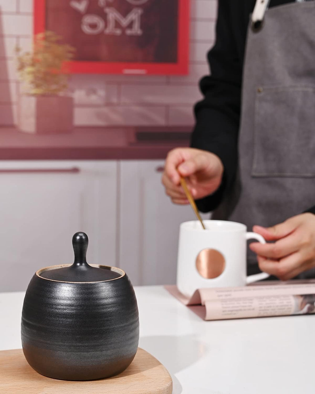 Retro Kitchen Canisters Ceramic Food Storage Jar Roud Shape with Silicone Airtight Lid for Tea, Coffee, Nuts, Herb, Spice, Sugar (Black)