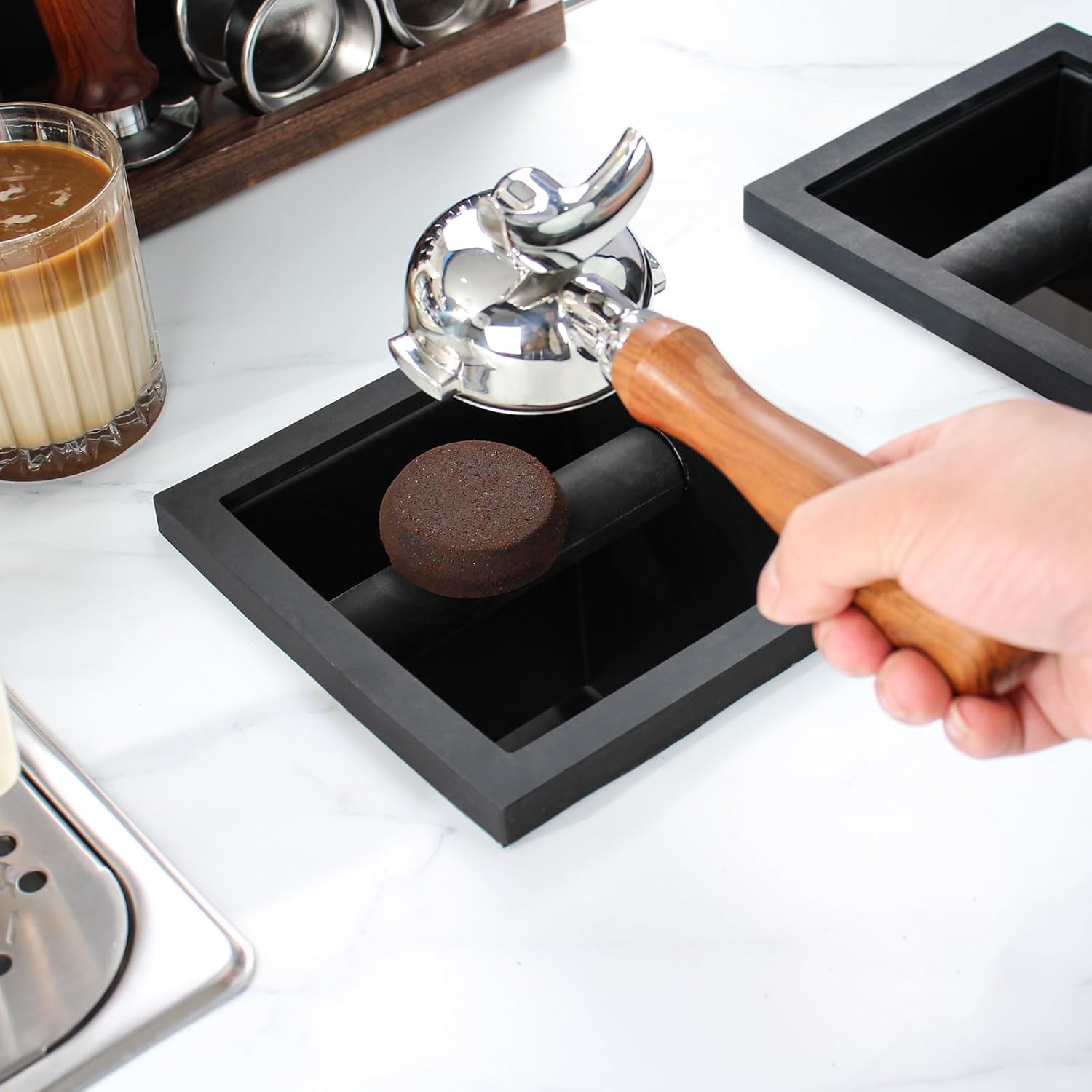 Espresso Coffee Ground Knock Box Chute, Built-in Desktop Waste Bucket, Stainless Steel Bottomless Knocking Residue Box (Trapezoid)