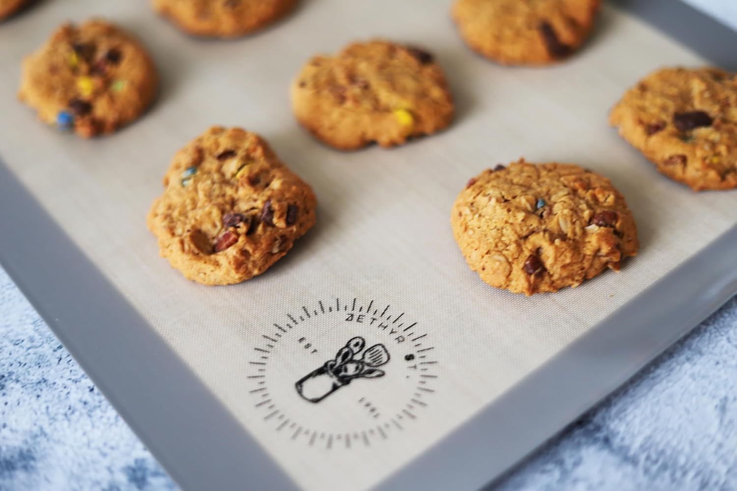 Silicone Baking Mats, Half Size Baking Sheet Liners, Pack Of 4, Oven Safe, (11.5 X 16.5), Non-Stick, Silicone Baking Sheet Liner, Perfect For Baking Macarons Cookies And Cakes