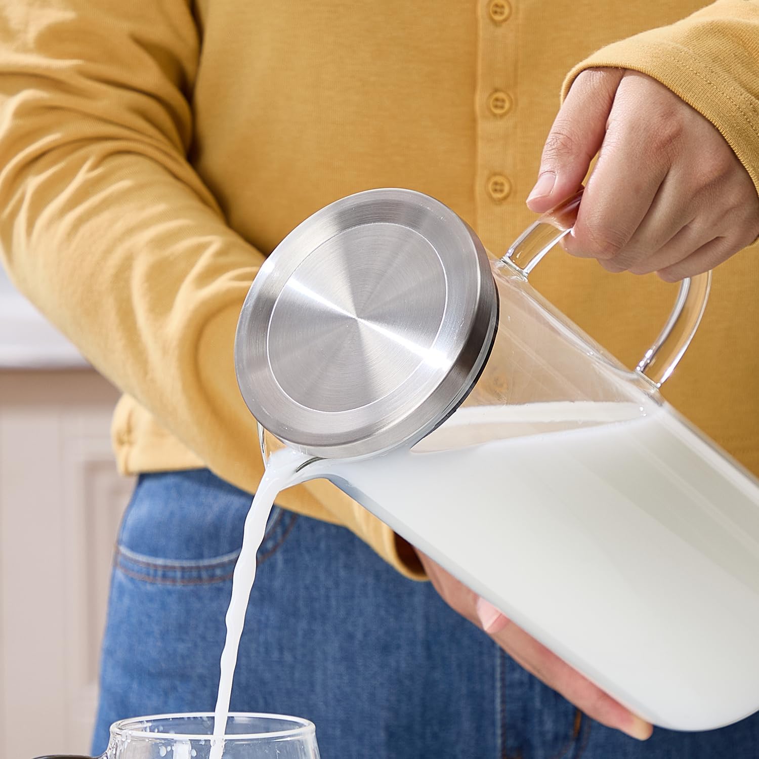 Karafu Pitcher, Glass Pitcher with Handle and Lid, 50 Oz Handmade Water Jug for Hot/Cold Water, Ice Lemon Tea and Juice Beverage