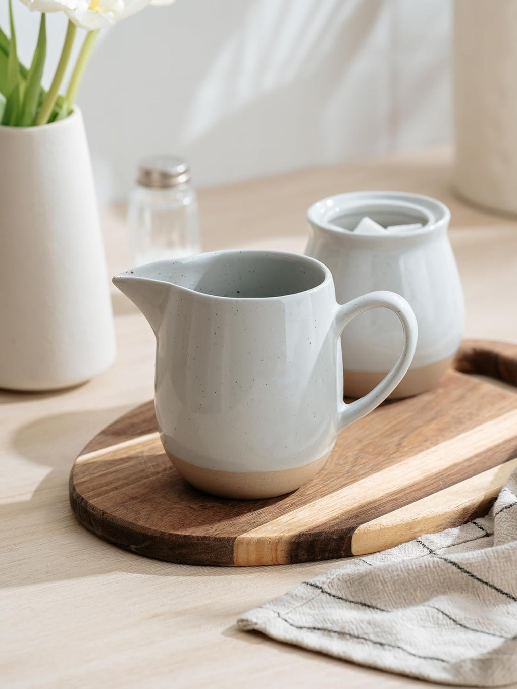 famiware Milkyway 13oz Creamer with Handle, Ceramic Coffee/Milk/Sauce/Serving/Salad Pitcher Jug, Stoneware Maple/Syrup Dispenser, Milk Frother Cup, Microwave and Dishwasher Safe, Light Gray