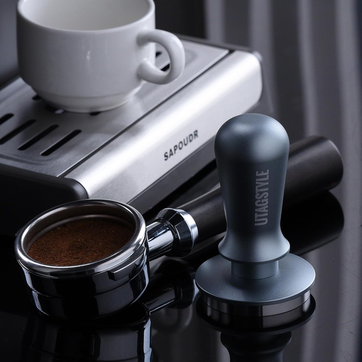 58.5mm Espresso Tamper Spring-loaded Coffee Tamper Espresso Hand Tamper with Stainless Steel Flat Base & Aluminum Handle Barista Ergonomic Tamper Espresso Accessories for 58mm Portafilter Basket
