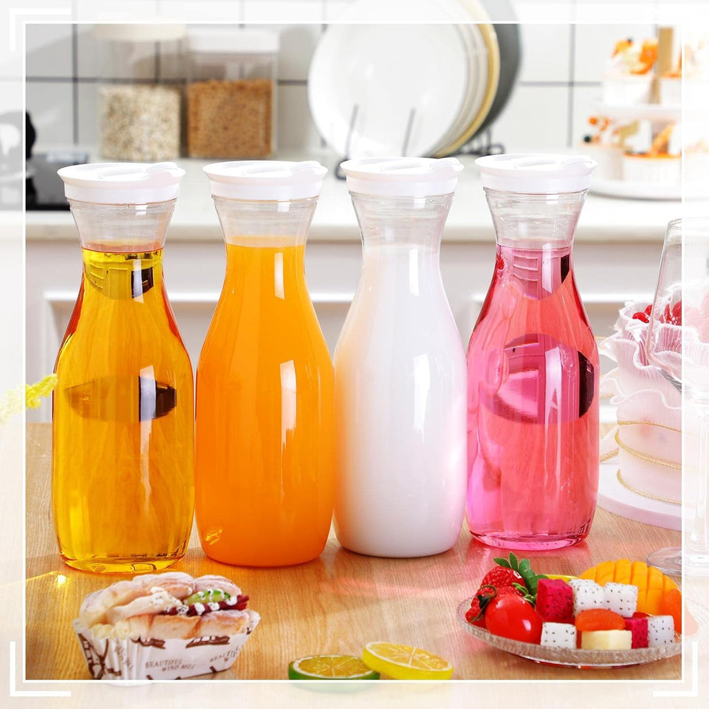 Gejoy 6 Pcs Plastic Water Carafe with Lids 32 oz Clear Juice Pitchers for Mimosa Bar Drinks Milk Iced Tea Beverage Containers for Home Restaurant School Fridge, Not Dishwasher Safe (White Cap)