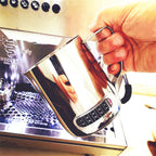 Milk Frothing Pitchers 21 oz (600 ml) with Integrated Thermometer,Latte Art Jug Stainless Steel Creamer Temperature Espresso Steaming Pitchers