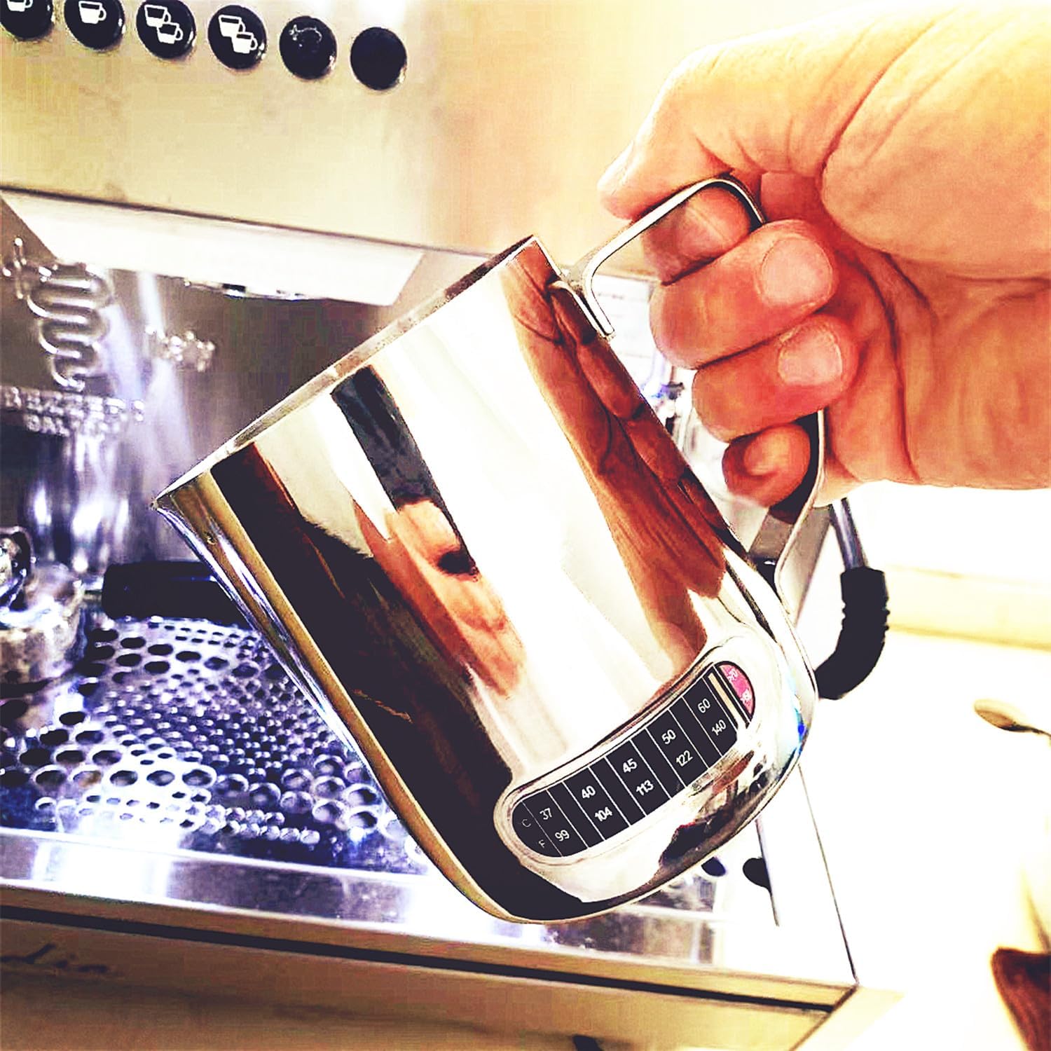 Milk Frothing Pitchers 21 oz (600 ml) with Integrated Thermometer,Latte Art Jug Stainless Steel Creamer Temperature Espresso Steaming Pitchers