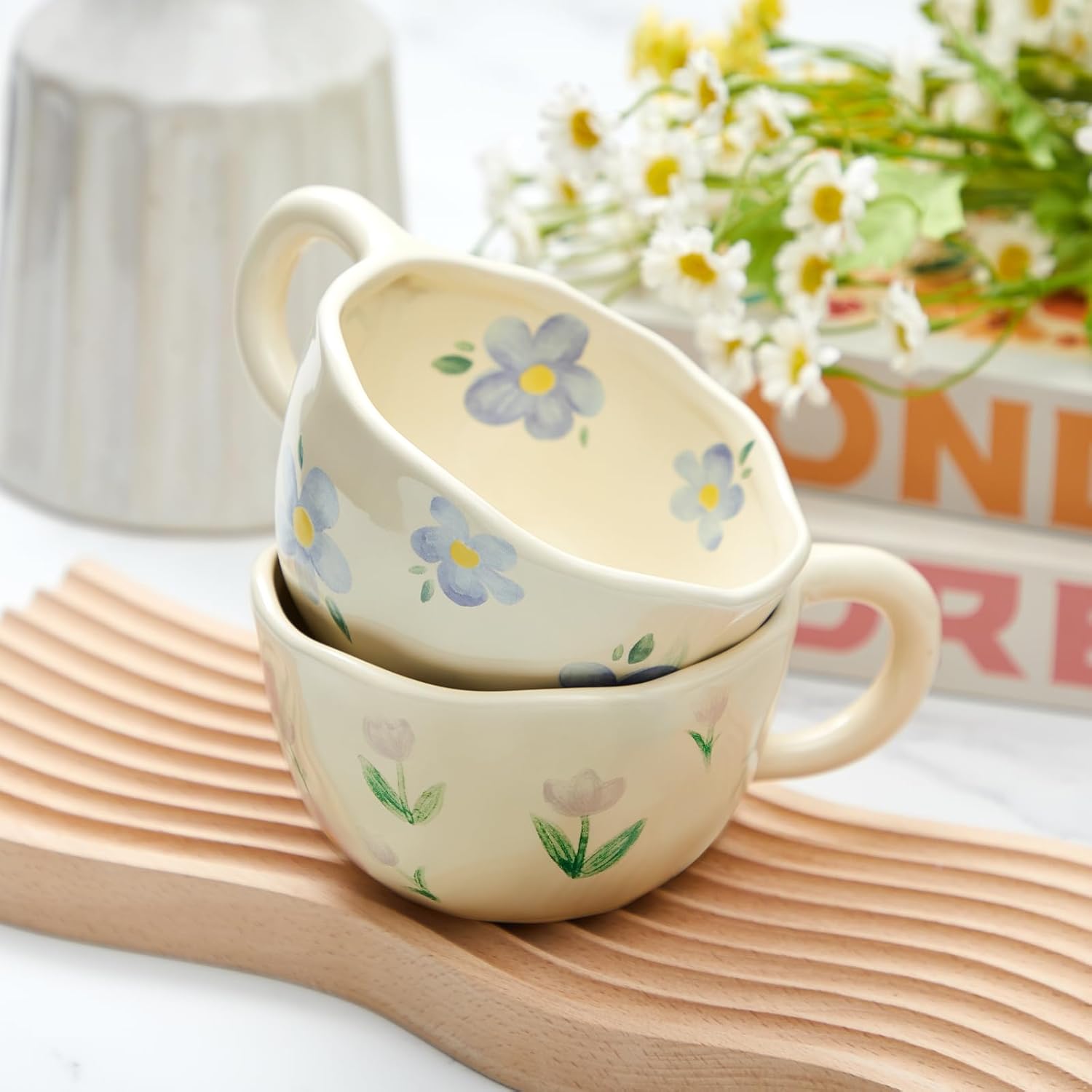 Vesici 2 Pcs Ceramic Coffee Mugs Flower Cups with Spoon Vintage Floral Mugs with Handle 8.5 oz Aesthetic Tea Porcelain Cup Gift for Valentine Office Home, Dishwasher and Microwave Safe(Vibrant)