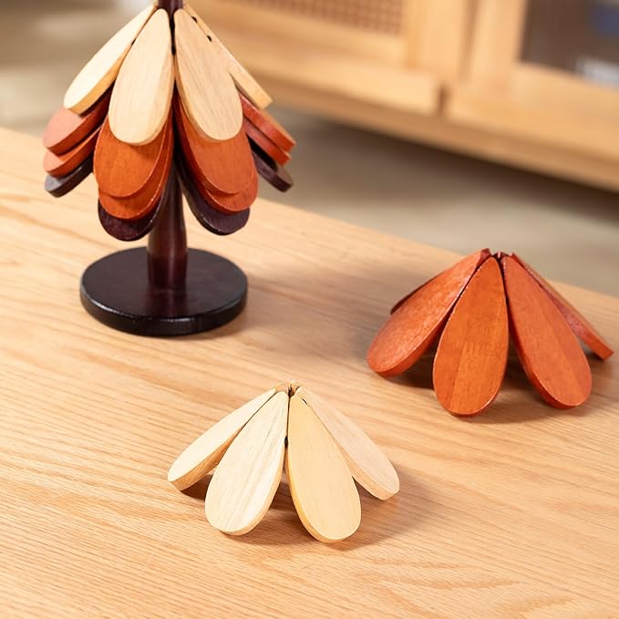 Wooden Apple top 4-Piece Christmas Tree Coaster Set, Suitable for hot Dishes, Coffee, hot Water Cups, Home Restaurant Coasters, Heat-Resistant and Heat-Resistant mats, Holiday Table Decorations