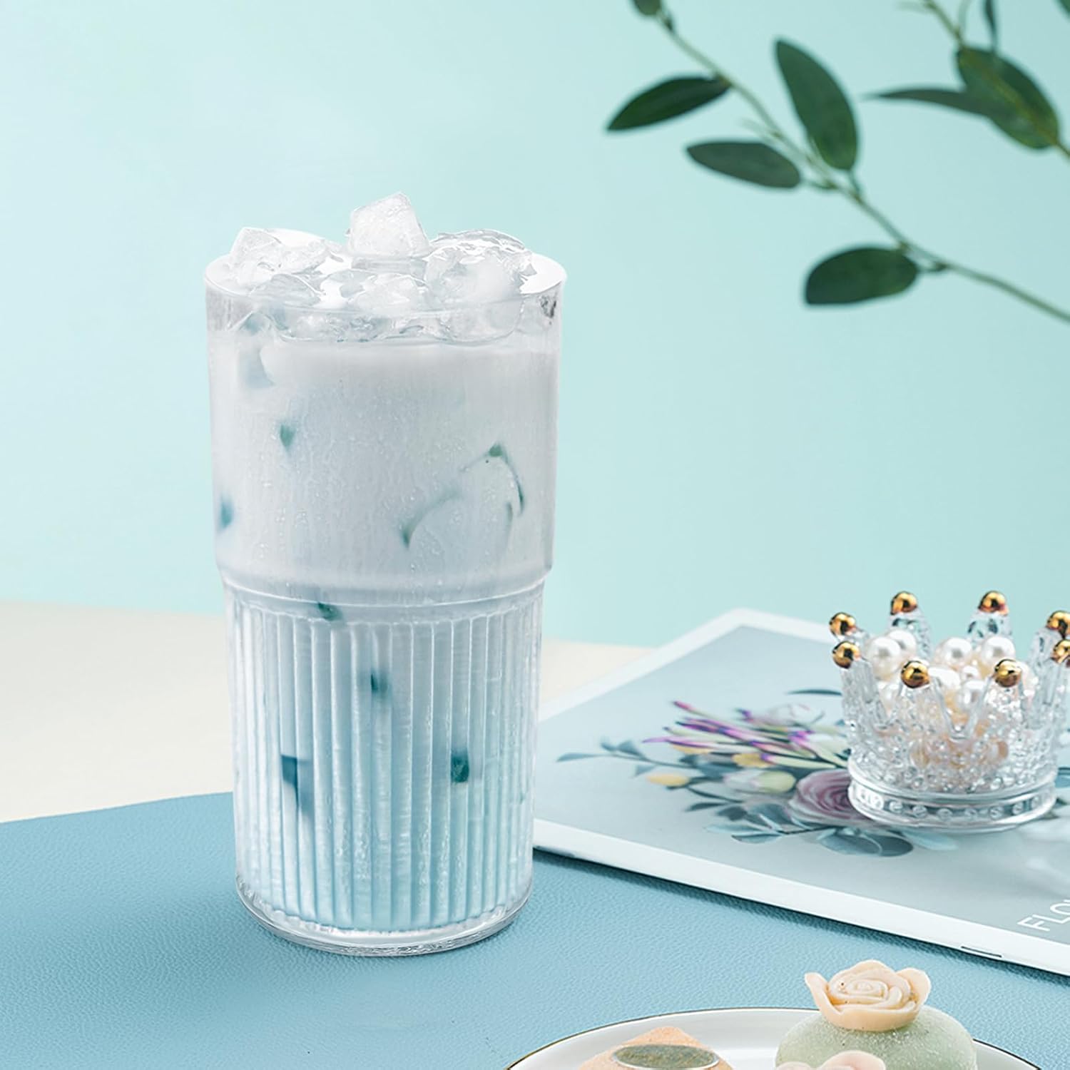 18.5oz Glass Cups with Lids and Straws - Set of 4 Reusable Tumblers, Thickened Shatter-Resistant Glass, Ideal for Iced Coffee, Smoothies, Cocktails, Juices - Elegant & Durable Drinkware