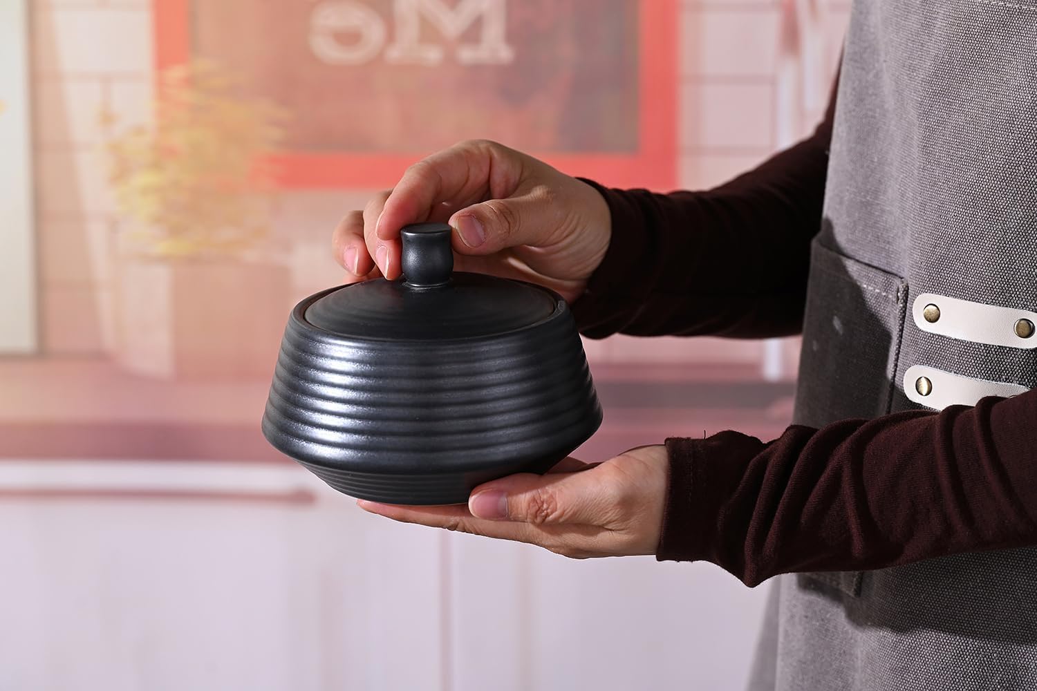 Retro Kitchen Canisters Ceramic Food Storage Jar Roud Shape with Silicone Airtight Lid for Tea, Coffee, Nuts, Herb, Spice, Sugar (Low Black)