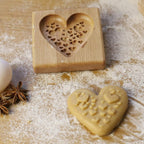 Wooden Cookie Biscuit Mold, 3D Baking Mold, Embossing Craft Decorating Baking Tool, Suitable for Halloween Thanksgiving Christmas Kitchen DIY (Love D 10 * 10 * 2)