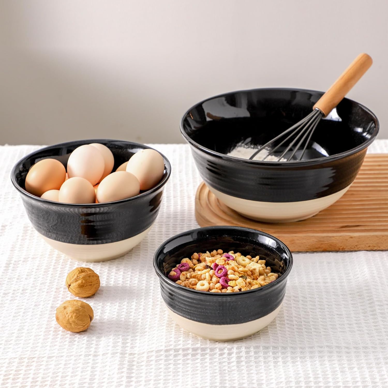 Hasense Porcelain Mixing Bowls for Kitchen, 84/40/20 Oz Large Salad Serving Bowls Set of 3, Unique Thanksgiving Bowls Set for Entertaining Cooking Baking Serving Food, Nesting Bowls, Black