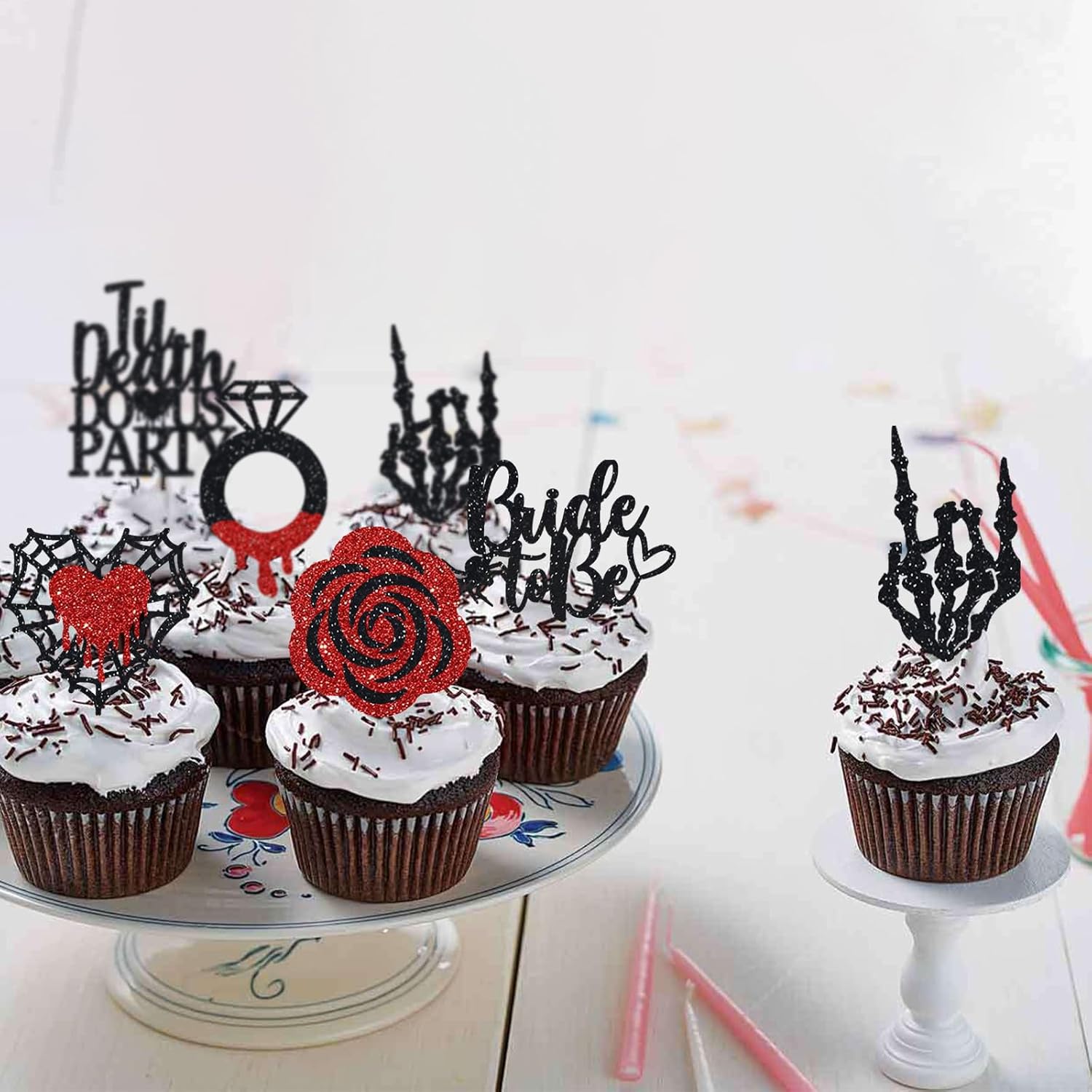 Halloween Bachelorette Cupcake Topper Bride To Be Ring Skeleton Hand Heart Blood Glitter Food Picks Horror Ghost Engagement Party Decoration Red