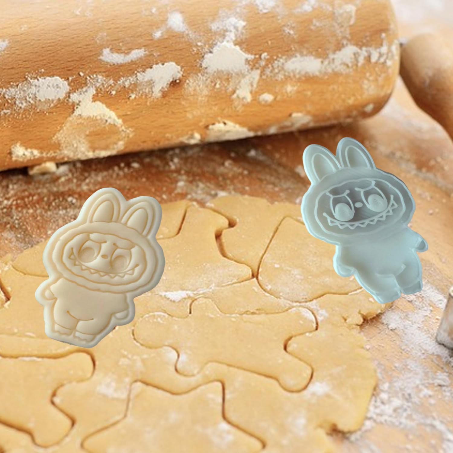 4-Piece Monster Spirit Cookie Stamp Set 3d Cute Doll Cookie Stamp Set With Cutter Suitable For Everyday Baking The Perfect Gift For Baking Enthusiasts A Joyful Gift For The Whole Family