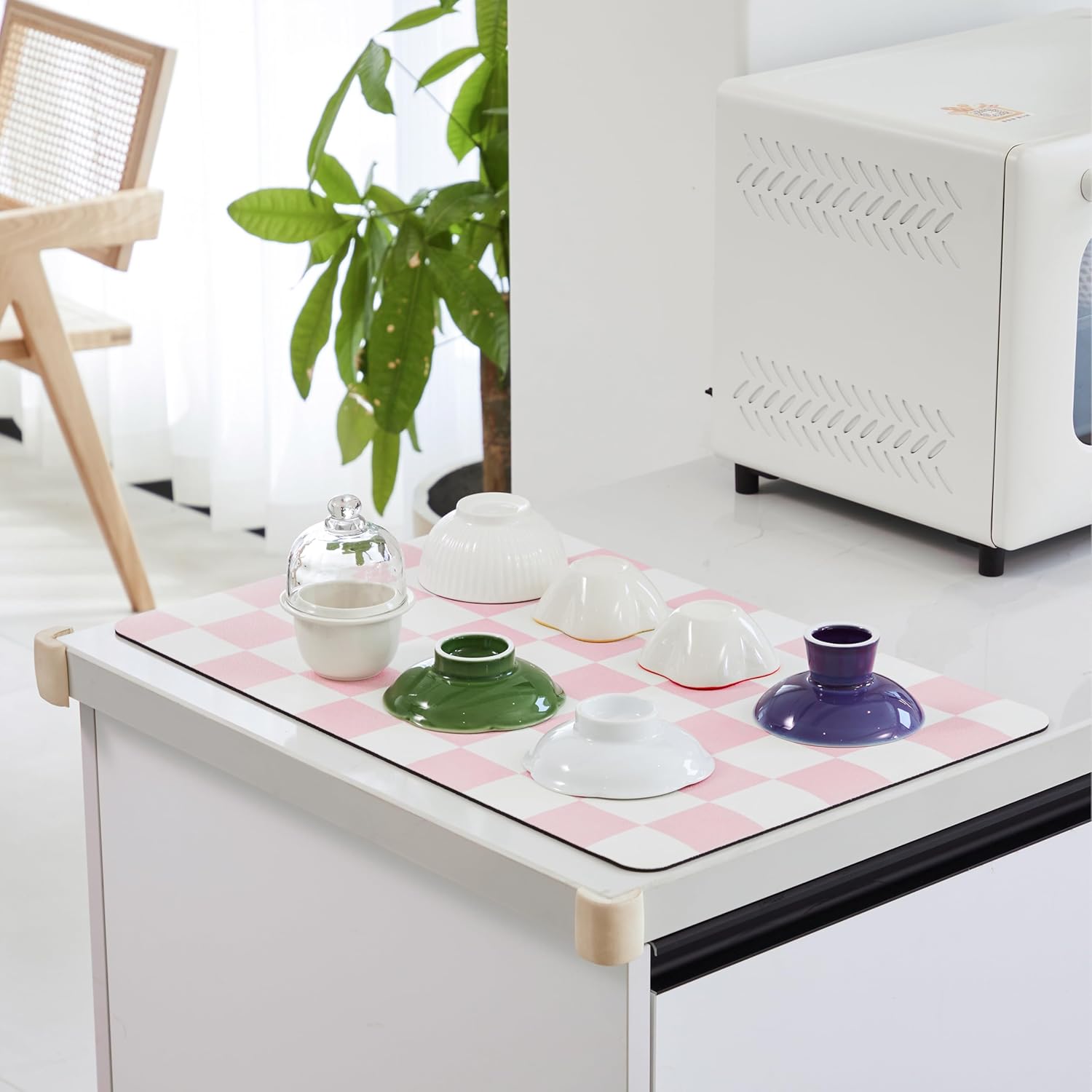 Checkered Dish Drying Mat for Kitchen Counter, Coffee Bar Station Accessories, Retro Cute Aesthetic Girly Women Modern Absorbent Drainer Mat Kitchen Drying Mat Easy Clean, Pink 16" x 24"