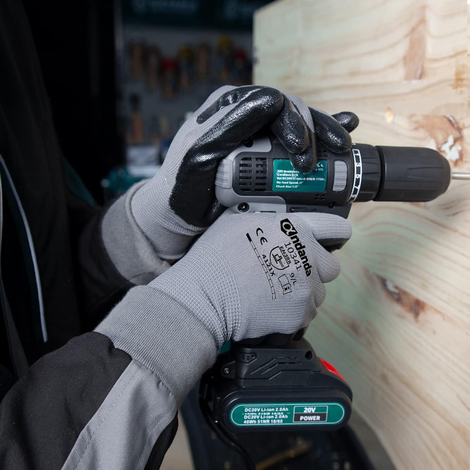 ANDANDA 12 Pairs Work Gloves, Smart Touch, 3D Comfort Stretch Fit, Nitrile Coated Work Gloves with Grip, Seamless Knit Nylon Work Gloves Men Suitable for Warehousing, Logistics, Handling, Black（M）