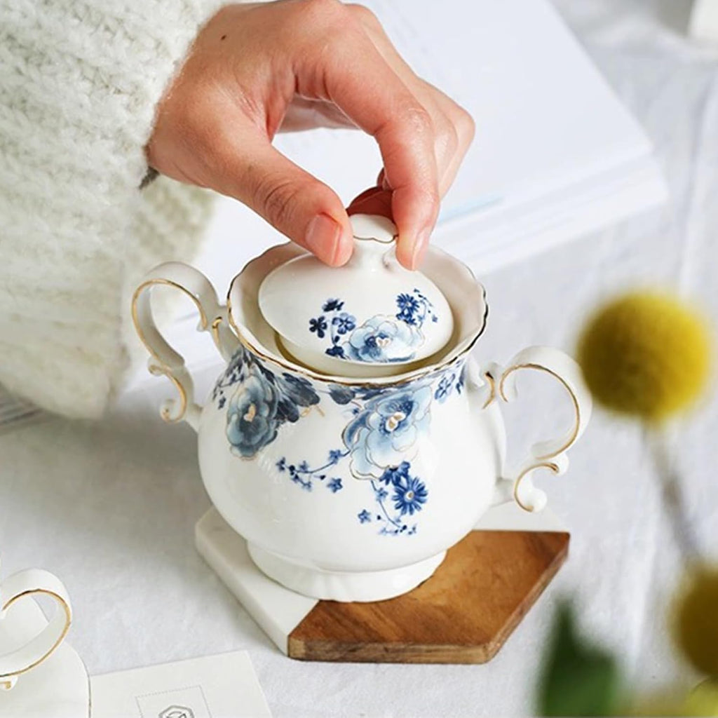 21-Piece Bone China Tea Set for Adults, Blue and White Porcelain Tea Set for 6, Vintage Floral Tea Cup Set With Teapot, Tea Party Sets for Women Gift