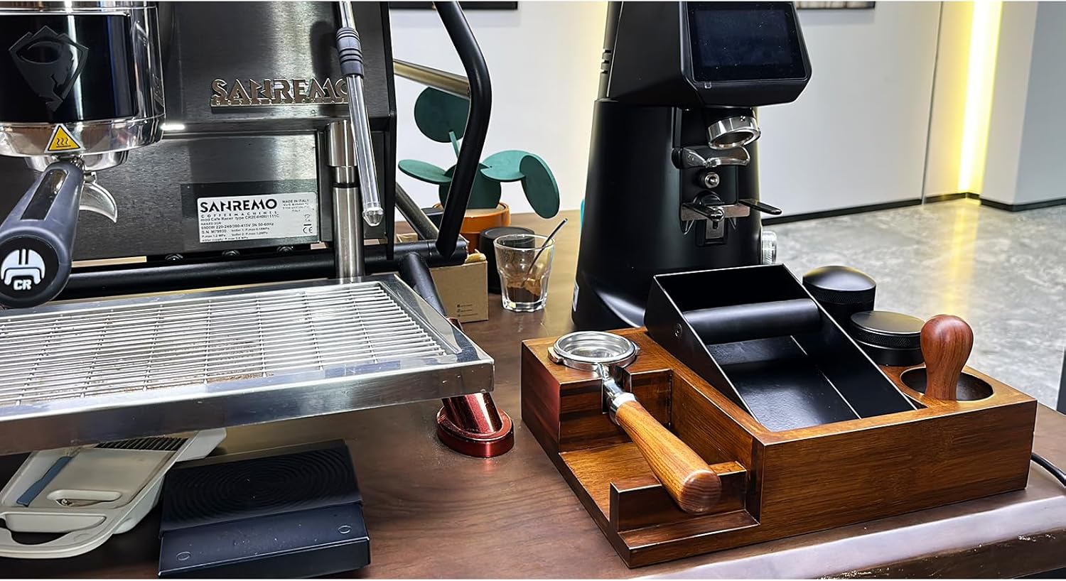13.4'' Large Espresso Knock Box and Tamping Station, Solid Wood Espresso Accessories Organizer Box for 51MM-58MM Tamper, Distributor, Portafilter, High-Capacity Espresso Coffee Organizer