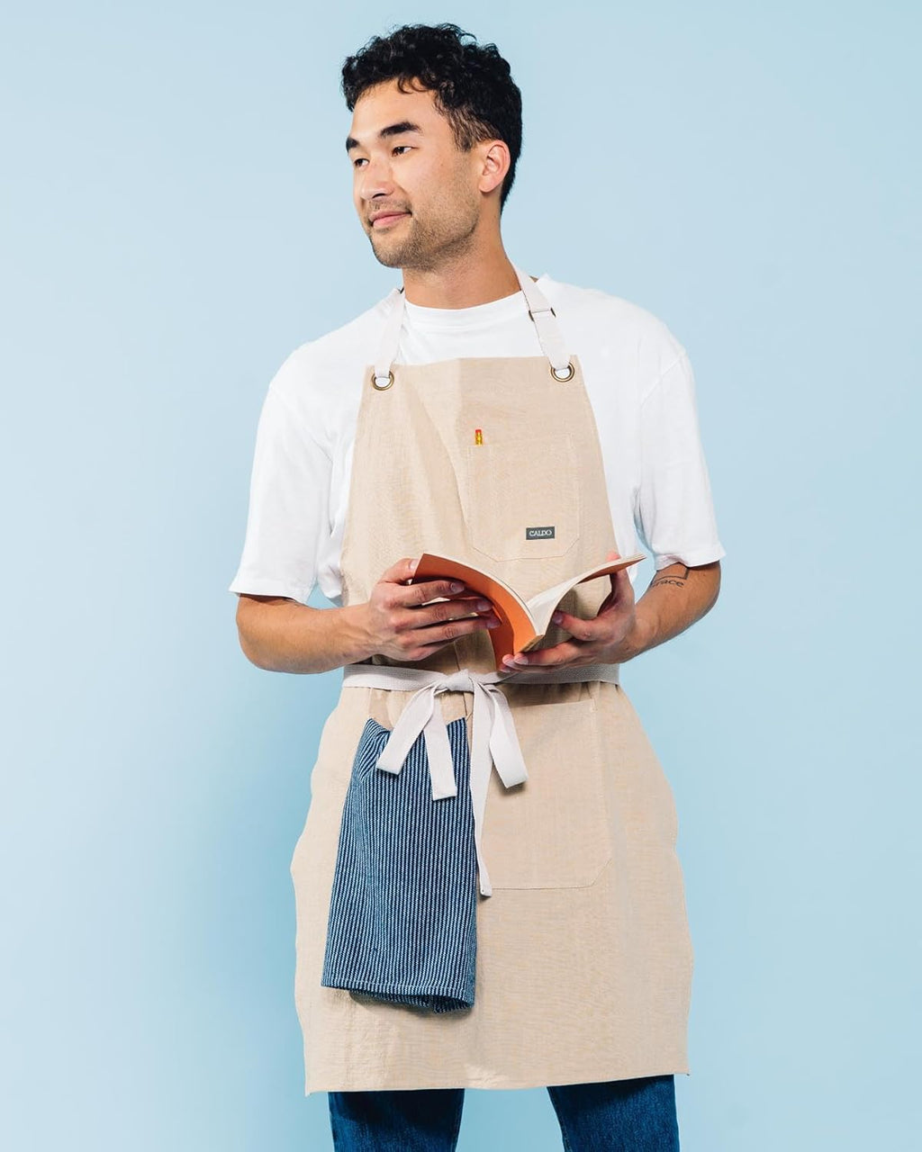 Caldo Linen Kitchen Apron for Cooking- Mens and Womens Linen Bib Apron for Professional Chef, Server, or Barista- Adjustable with Pockets (Bone)