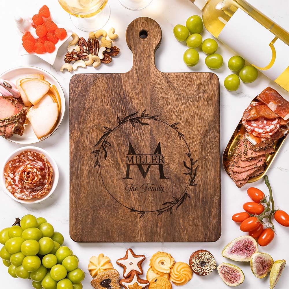 callie Personalized Cutting Board with Monogrammed Name, Wooden Kitchen Cutting Boards with Handle, Reversible Cheese Serving Tray, Housewarming Gifts for Family