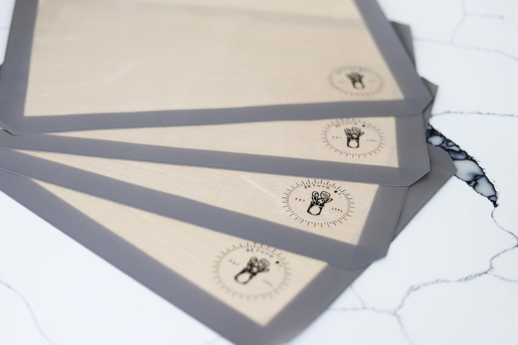 Silicone Baking Mats, Half Size Baking Sheet Liners, Pack Of 4, Oven Safe, (11.5 X 16.5), Non-Stick, Silicone Baking Sheet Liner, Perfect For Baking Macarons Cookies And Cakes