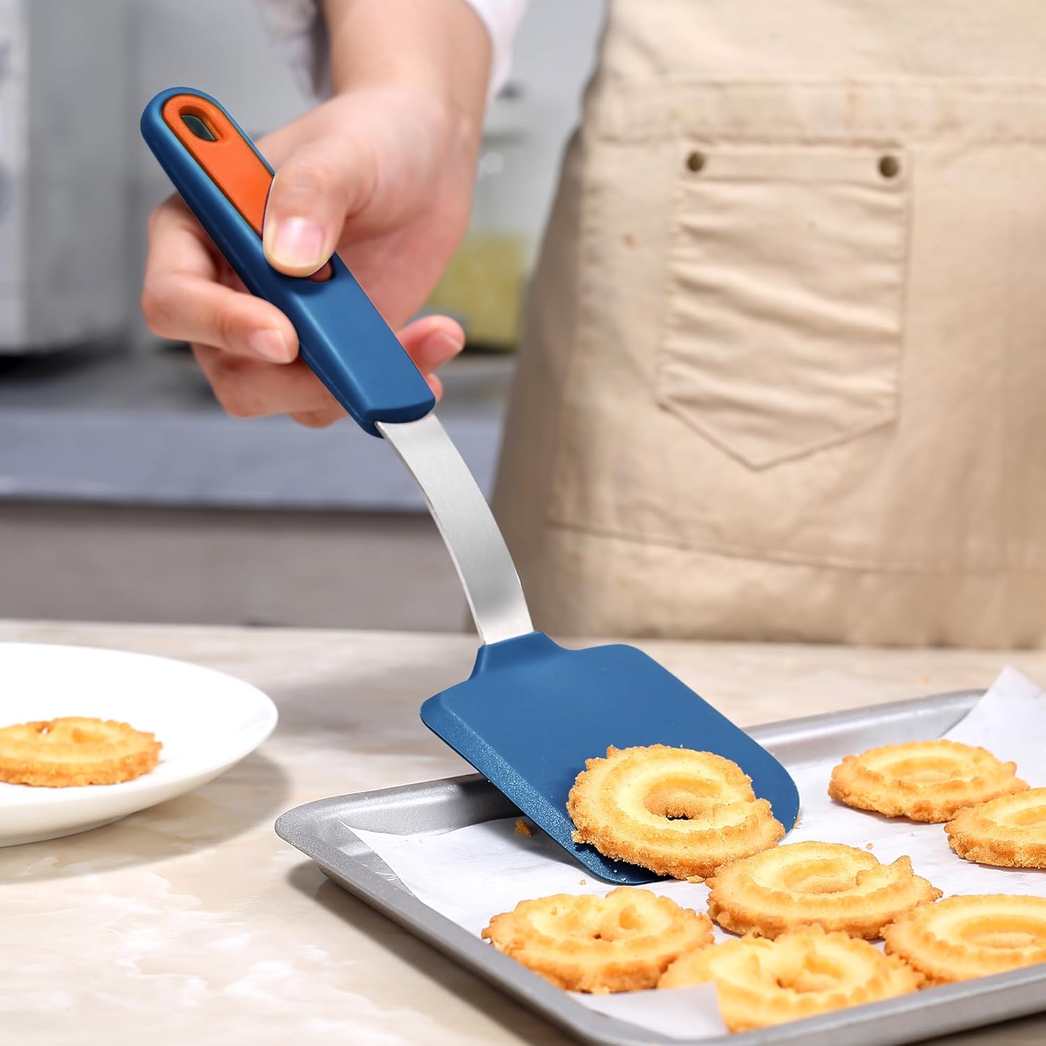 To encounter 3 Pieces Silicone Spatula Set, Heat Resistant Flexible Turner Spatulas, Nonstick Cookie Spatula, Fish Spatula, Dishwasher Safe, Navy Blue