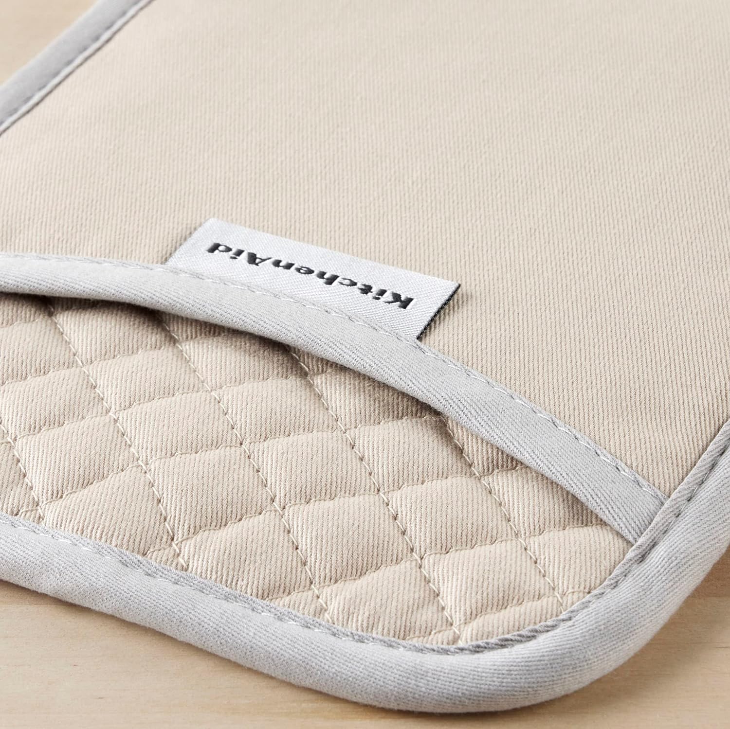 KitchenAid Asteroid Pot Holder 2-Pack Set, Milkshake Tan, 7"x10"