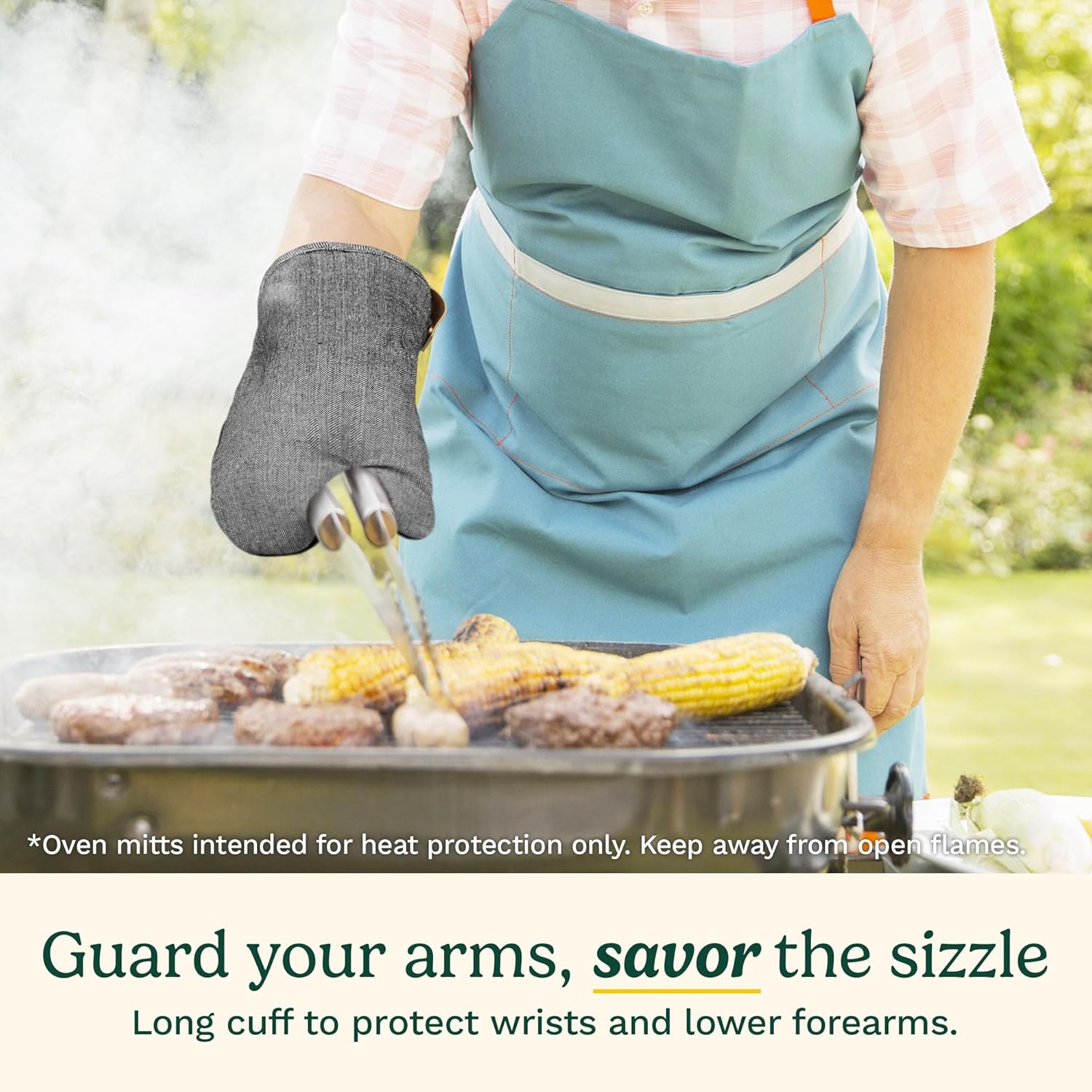 Cuisinart Heritage Kitchen Oven Mitts – Heat-Resistant Kitchen Mitts for Oven with Non-Slip Neoprene Palm, Long Cuff, and Cotton Filling – Durable Oven Gloves for Cooking, Baking, & Grilling