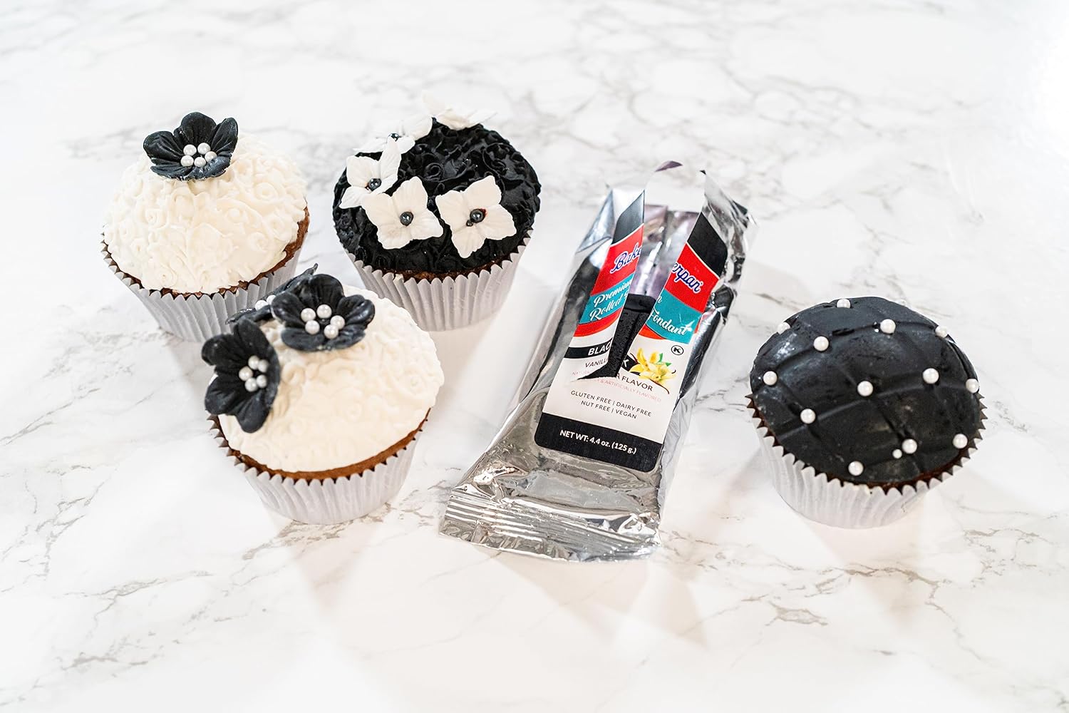 Bakerpan Premium Rolled Black Fondant for Cake Decorating - 1 Pound, Vanilla Flavor