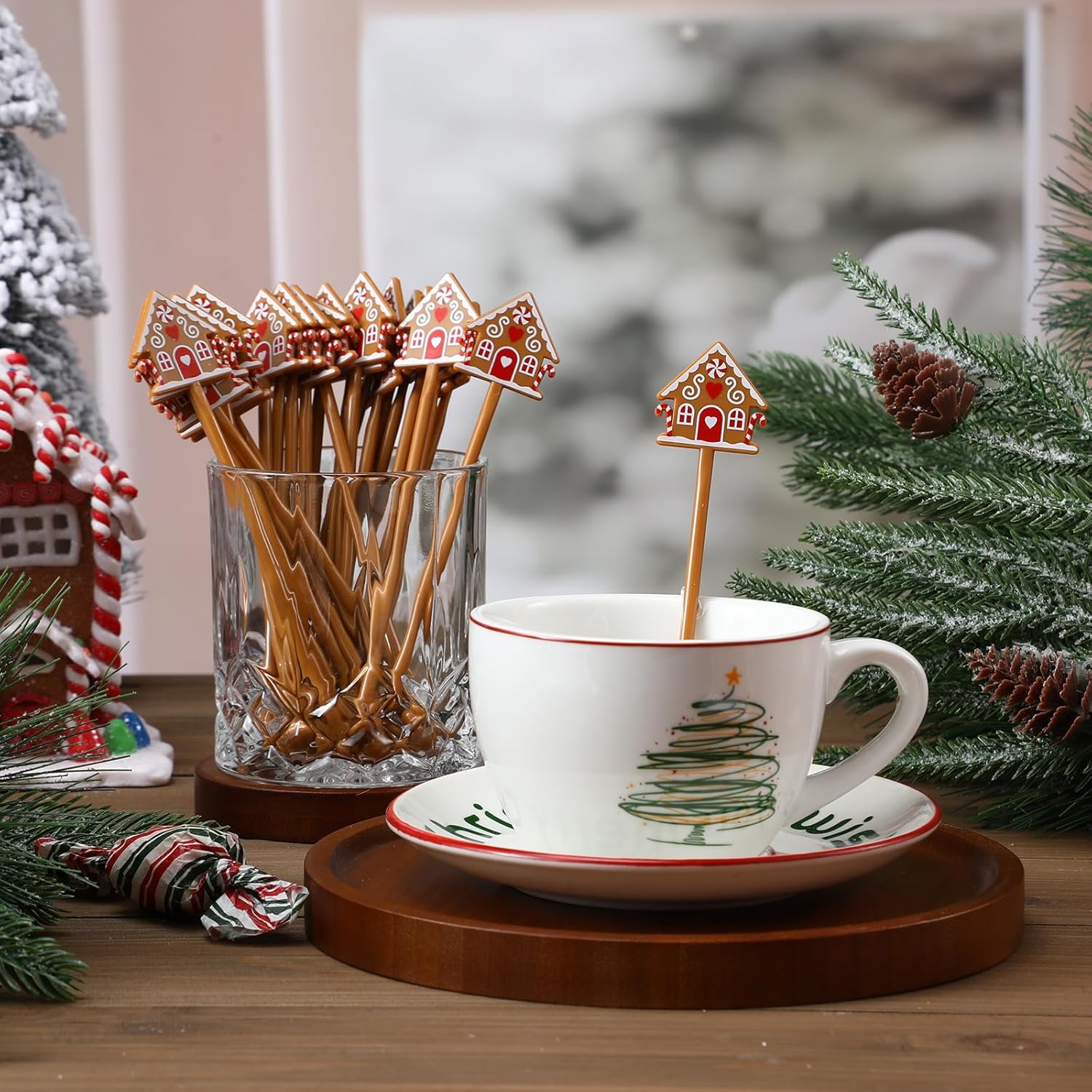 30 Pcs Christmas Drink Stirrers Xmas Stir Stick Holiday Coffee Swizzle Stick Reusable Plastic Hot Cocoa Bar Chocolate Decoration Cocktail Mixer(Gingerbread House,Novel Color)
