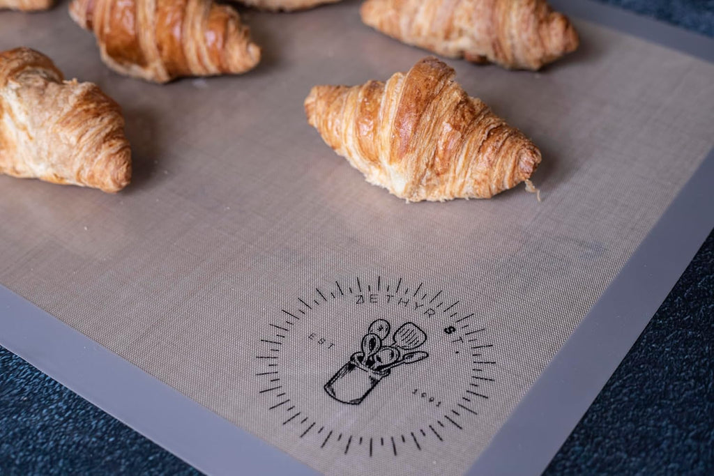 Silicone Baking Mats for 3/4 Size Cookie Sheets for Baking - 3 Pack - Non-Stick, Food Safe Oven Safe Liners for baking sheets - Easy Clean, Mess-Free Baking Sheet Liners, 13.5 x 19.5 Inches