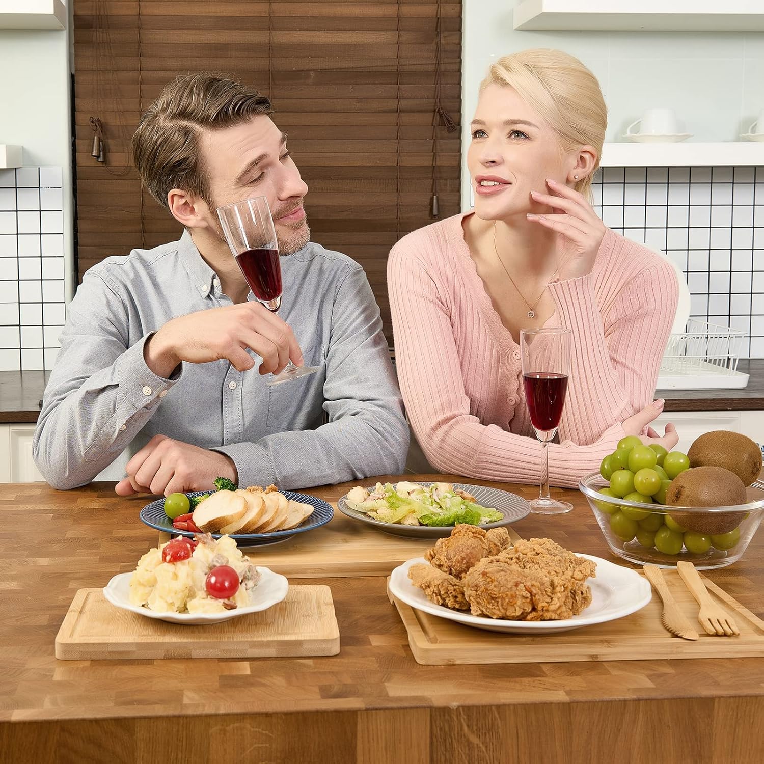 Bamboo Cutting Boards for Kitchen, Wood Cutting Board with Holder, Bamboo Cutting Board Set Reversible with Juice Grooves for Meat Cheese Fruit and Vegetables (Four Piece Set)