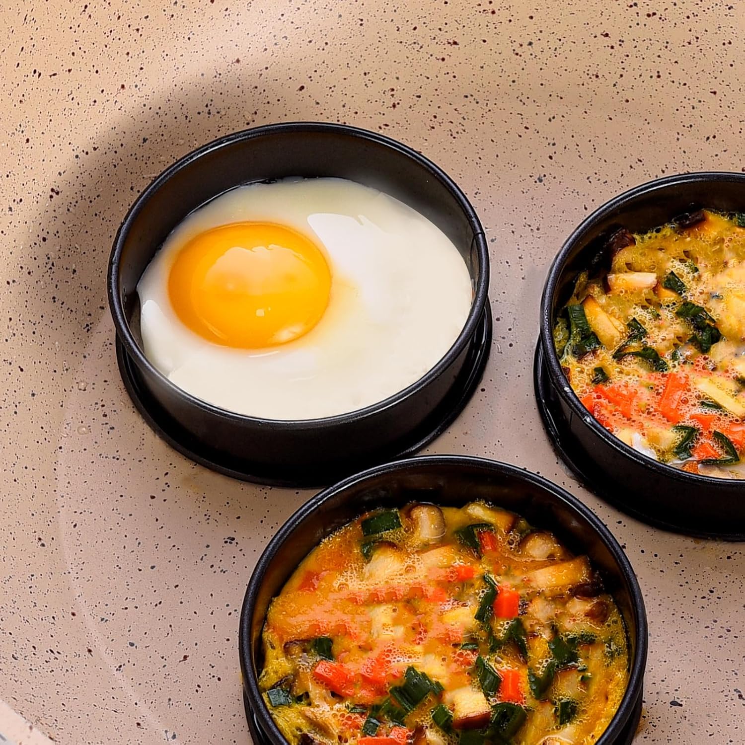 16Packs English Muffin Rings Crumpet Rings NONSTICK -3.15 Inch & 4 Inch Stainless Steel Double Rolled Tart Rings Round Black Metal Baking Cooking Pastry Ring Molds for cookies, pancakes, crumpets