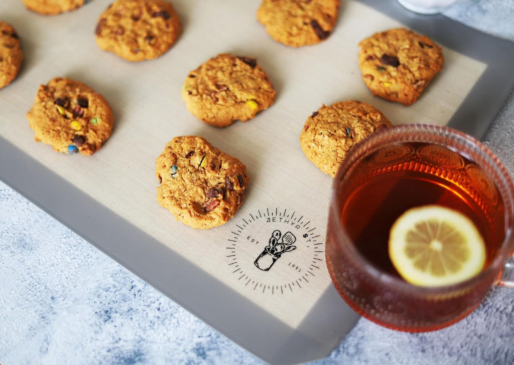 Silicone Baking Mats, Half Size Baking Sheet Liners, Pack Of 4, Oven Safe, (11.5 X 16.5), Non-Stick, Silicone Baking Sheet Liner, Perfect For Baking Macarons Cookies And Cakes