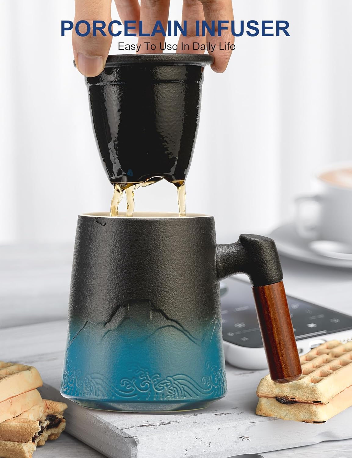 suyika Tea Cup with Infuser and Lid, 15.2 Ounce Wood Handle Ceramic Loose Leaf Mug Gradient Black&Blue 450ml